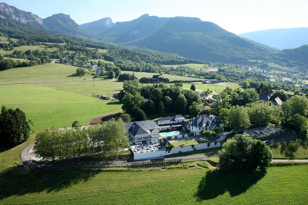 Hotel Les Saints Peres Montagnole Exteriér fotografie