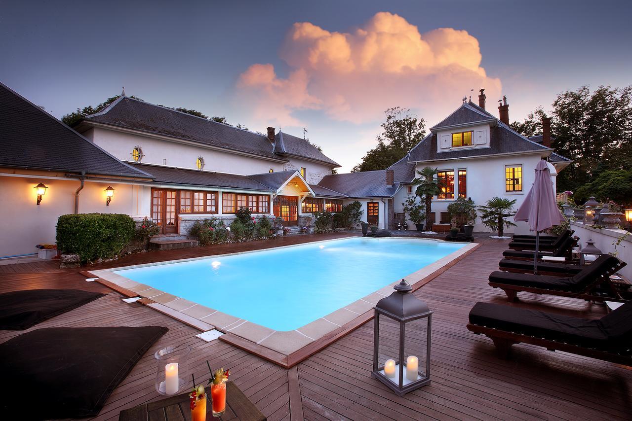 Hotel Les Saints Peres Montagnole Exteriér fotografie